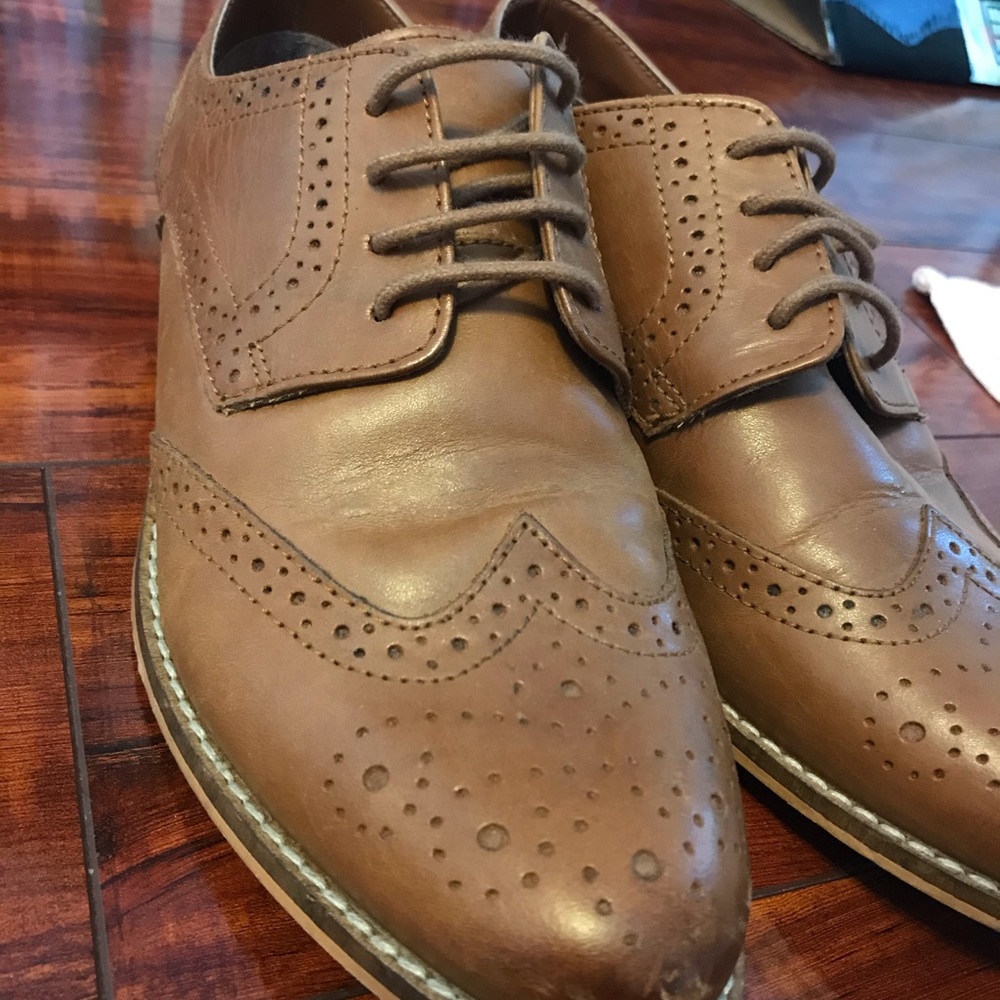 Wingtip Shoe - Real Leather